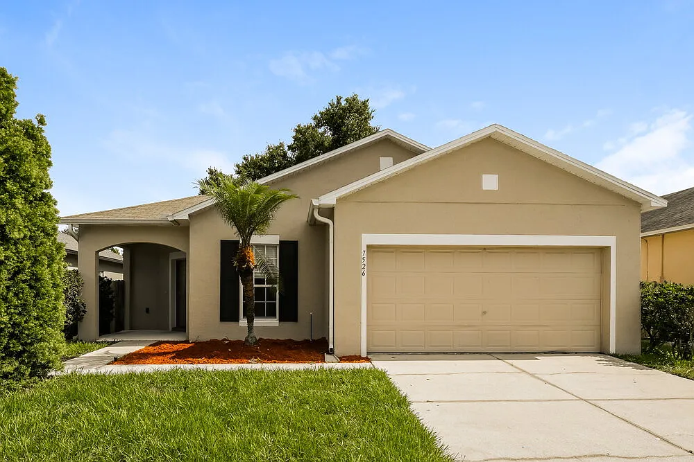 3 bed, 2.0 bath, 1593 sqft, $2,375 — Photo 1