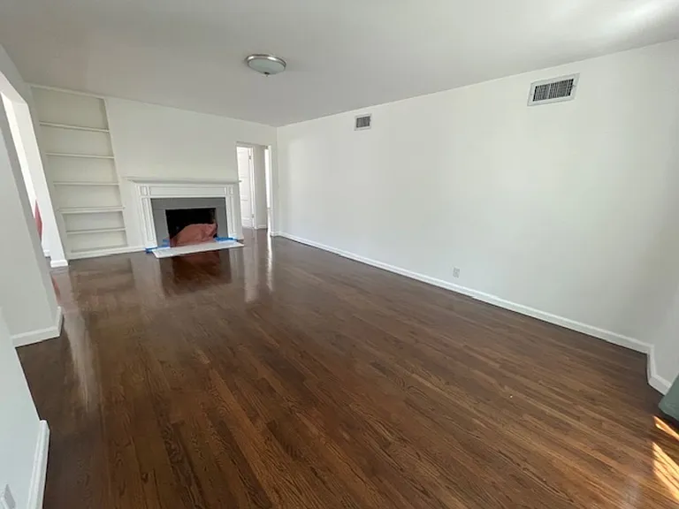 14313 Collins St — Photo 10