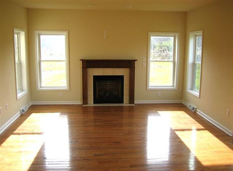 4th image of 23 CELTIC Court