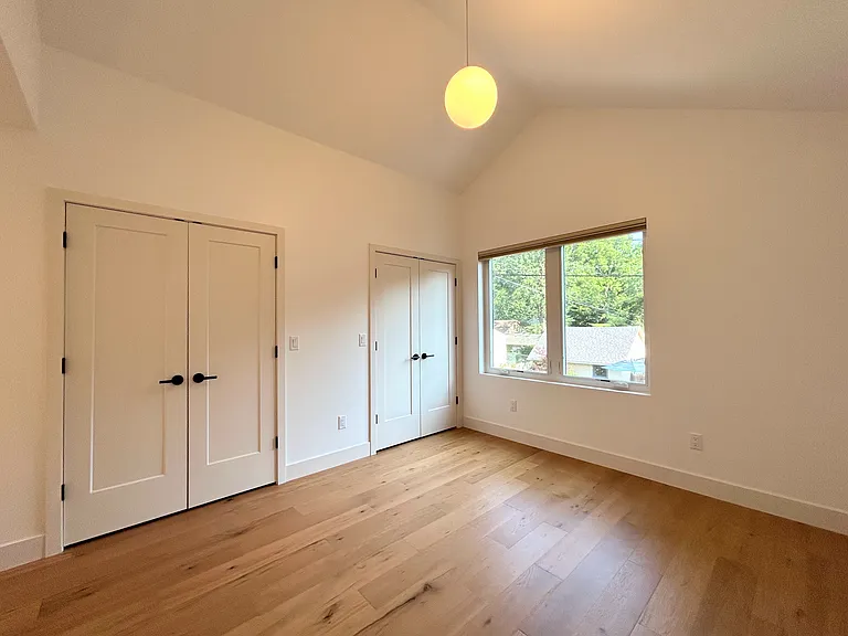 1003 E Washington St — Photo 19