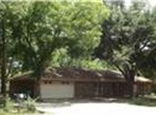 410 E White St, Pilot Point, TX 76258