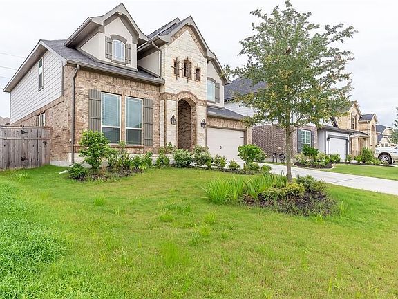 3rd image of 3618 Windward Canyon Dr