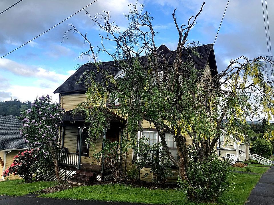 2nd image of 385 SW Bryant St