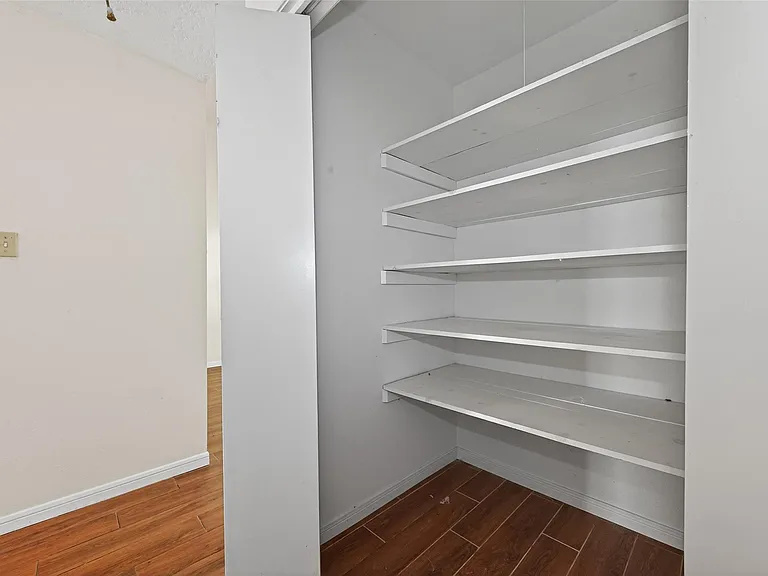 10913 Bexley Dr #913 — Photo 18
