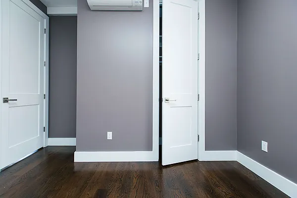 Rented by Nooklyn NYC LLC | media 34