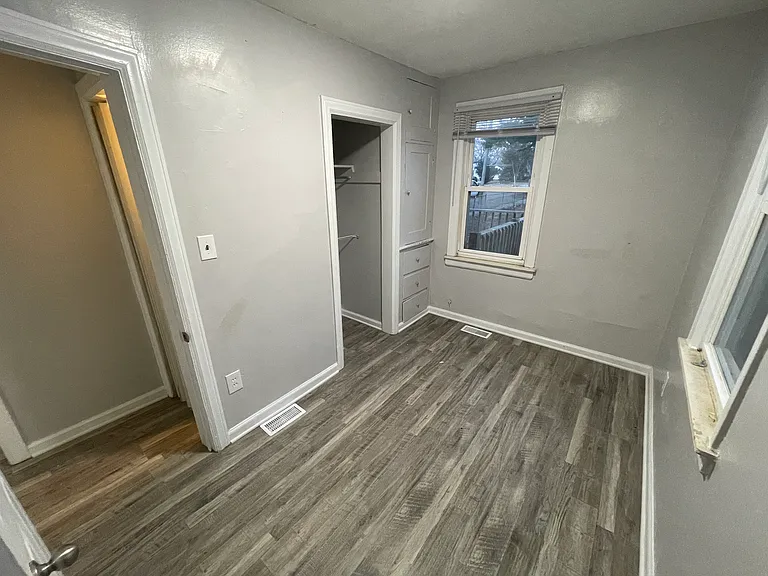18722 Brady — Photo 7