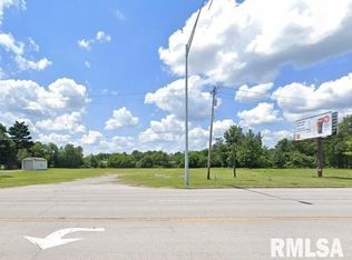 1517 E 5th St, Metropolis, IL 62960