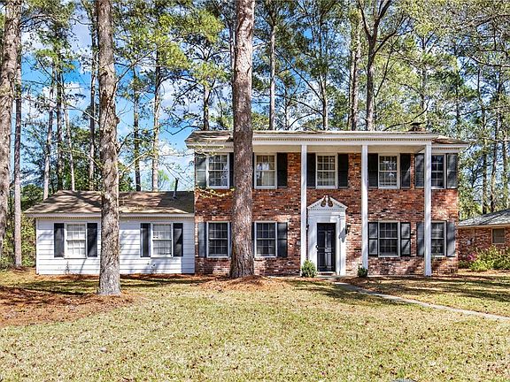 3rd image of 1620 Stillwood Drive