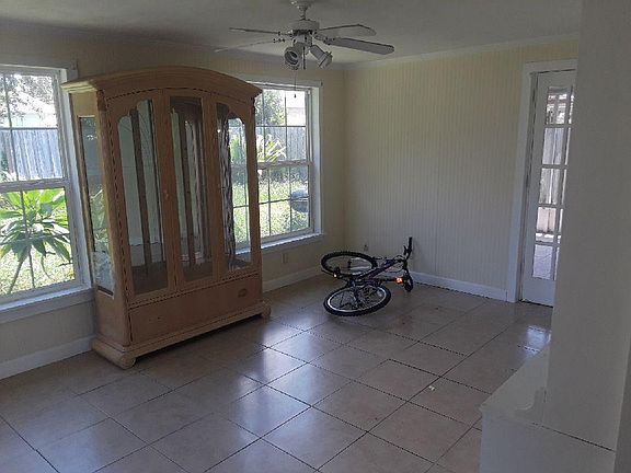 5th image of 3510 Wiltshire Dr