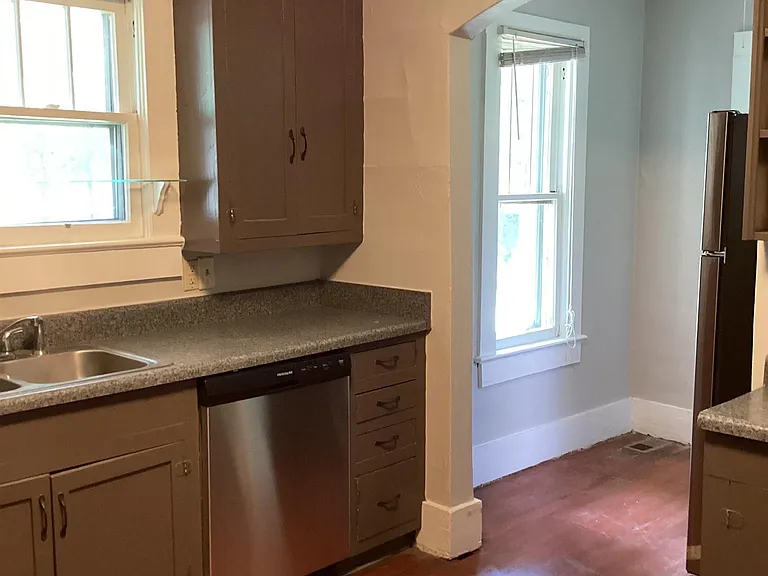2404 Whitesburg Dr SW — Photo 16