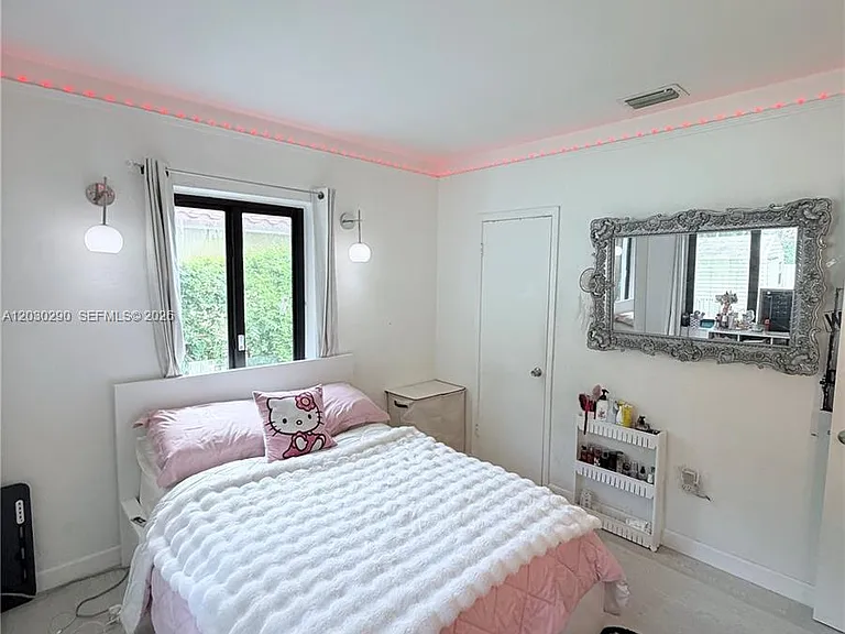 9021 N Miami Ave — Photo 14