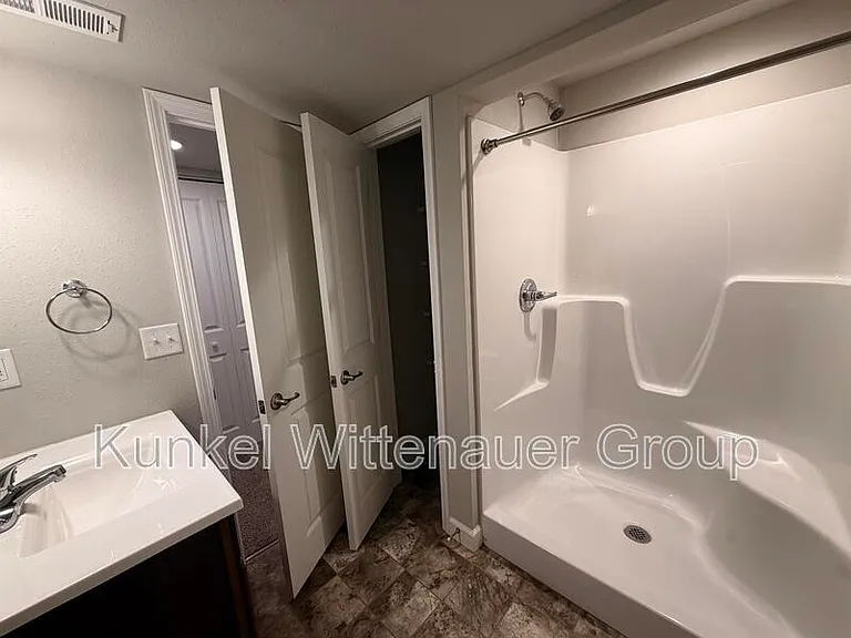 300D Pacific Dr — Photo 28