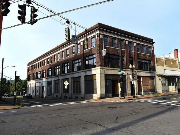 257 Main St, Johnson City, NY 13790