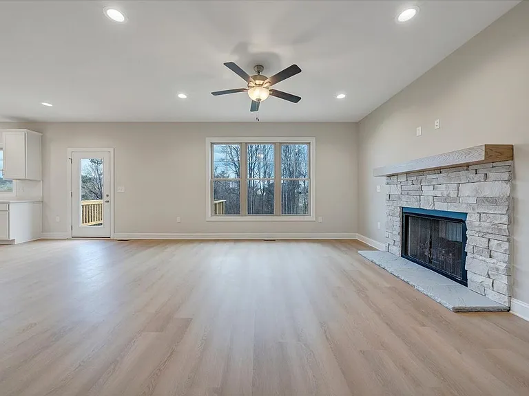 6243 Catawba Creek Rd — Photo 7