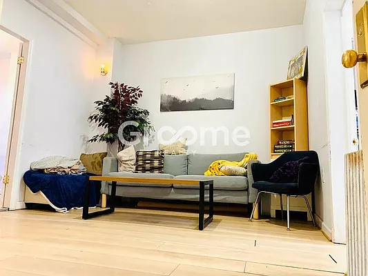 Rented by Blue Egg Realty Corp | media 4