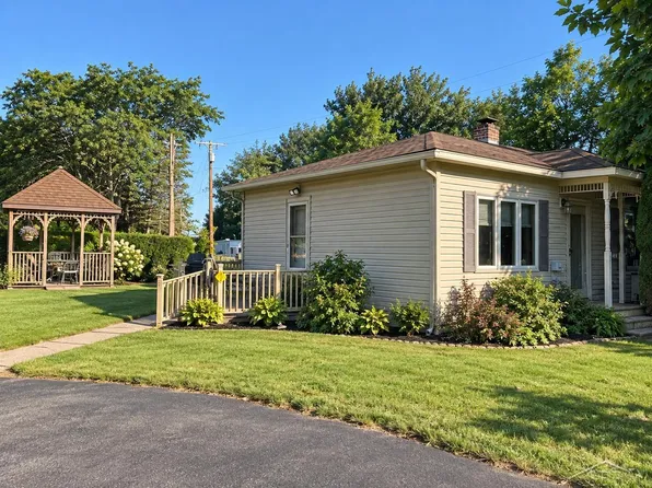 506 N Elevator Rd, Linwood, MI 48634