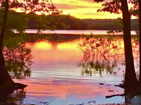 145 Cedarwood Dr, Dover, TN 37058