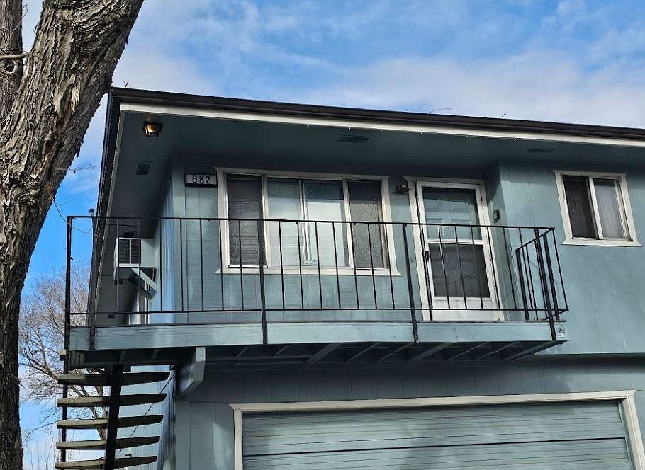1st image of 682 Pine Meadows Dr APT 4