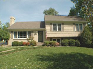 908 S Adams St, Henderson, KY 42420