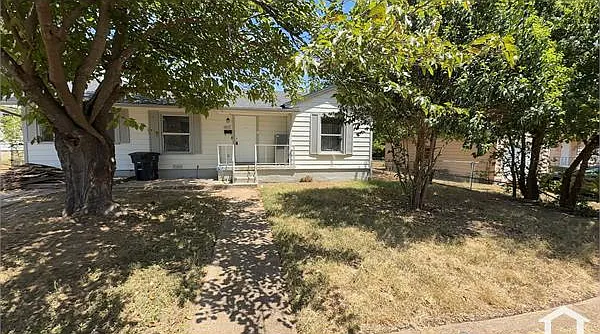 3 bed, 1151 sqft, $1,250 — Photo 1