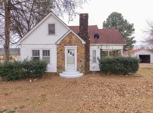 1104 Fuller St, Paris, AR 72855