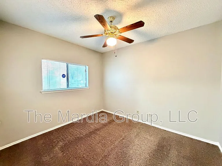 13222 Fall Manor Dr — Photo 9