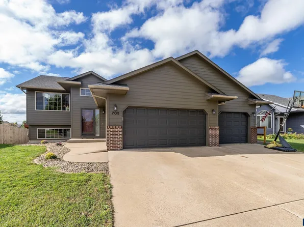 703 Kent St, Harrisburg, SD 57032