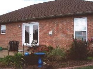 201 Fairfax Dr, Newburgh, IN 47630
