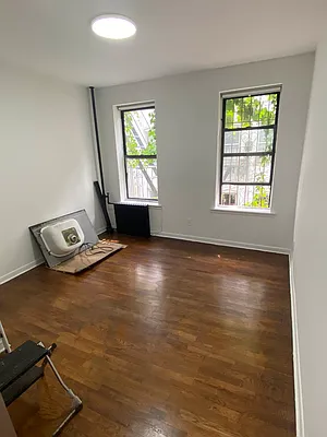 Rented by MOTION New York | media 6