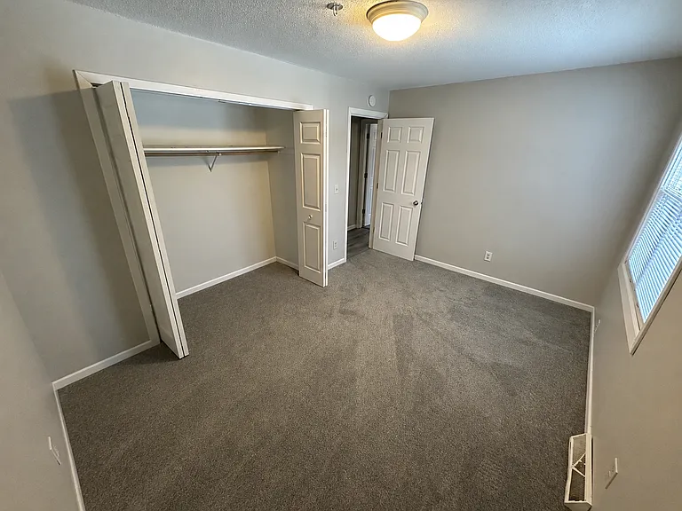 12421 Tyler St NE — Photo 6