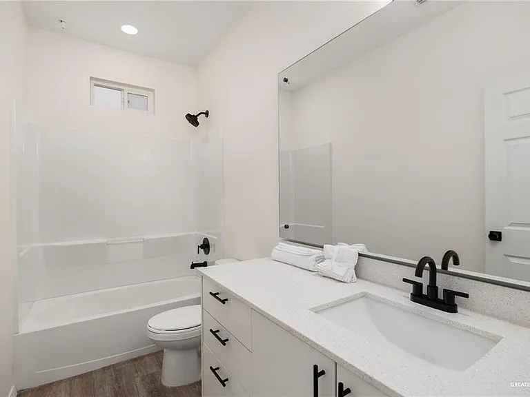 1605 Karen Dr #A1 — Photo 10