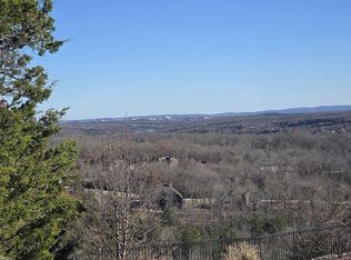 116 Black Forest Ln, Reeds Spring, MO 65737