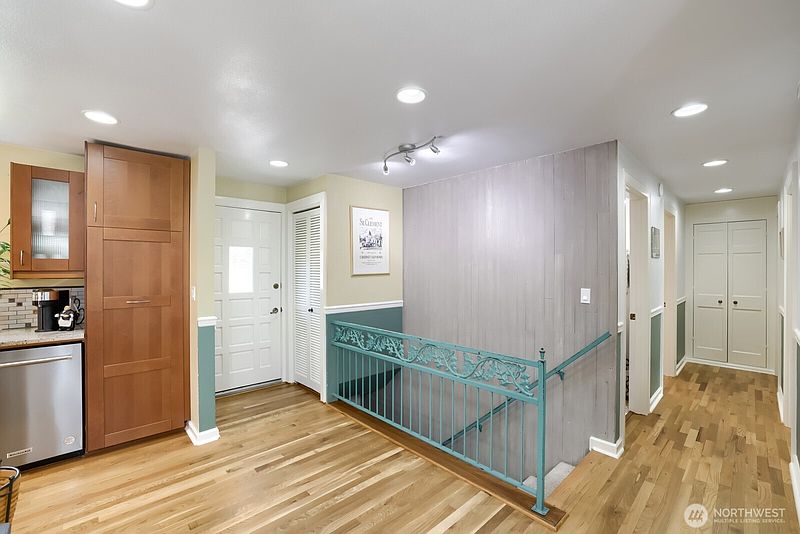 3rd image of 6332 NE 196th Street