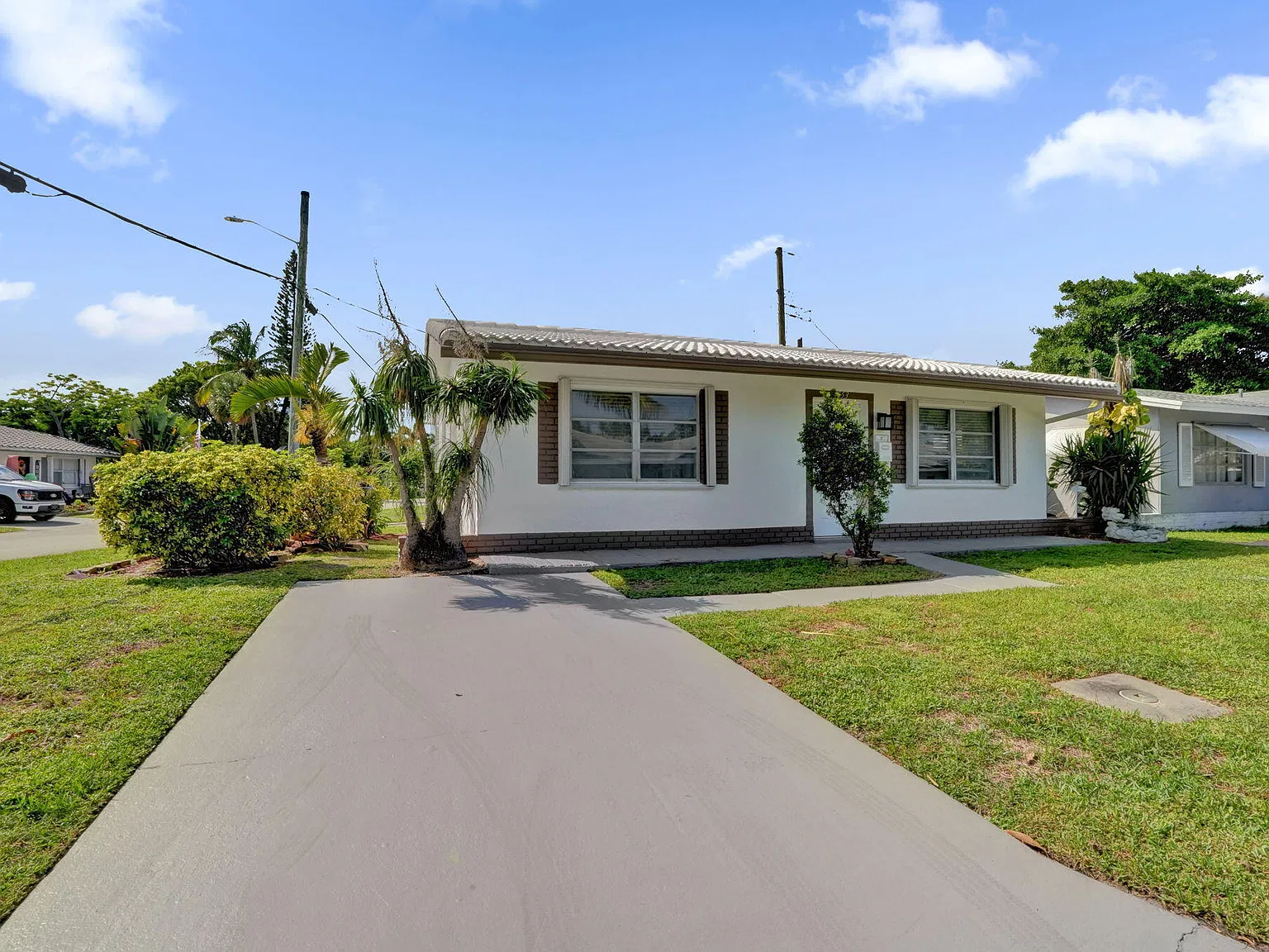 2 bed, 1.0 bath, 981 sqft, $2,195 — Photo 1