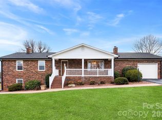 1118 Lake Houser Rd, Mooresboro, NC 28114