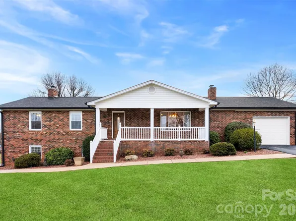 1118 Lake Houser Rd, Mooresboro, NC 28114