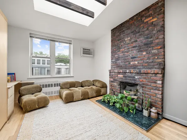 135 Amity Street 4C image 1 of 6