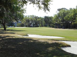 36 Battery Park Rd, Edisto Island, SC 29438