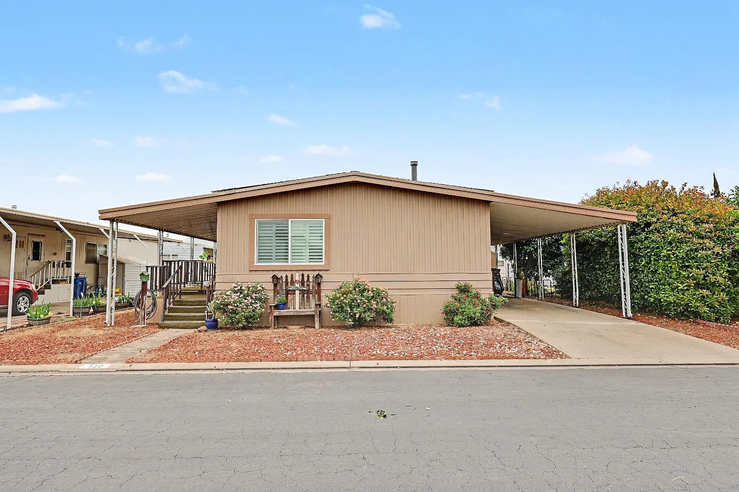 2240 Golden Oak Ln Space 119 photo 1