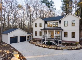 721 Homeplace Dr, Chapel Hill, NC 27517