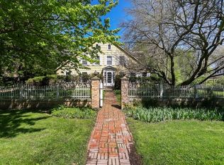 191 Wentworth Ave, Glencoe, IL 60022