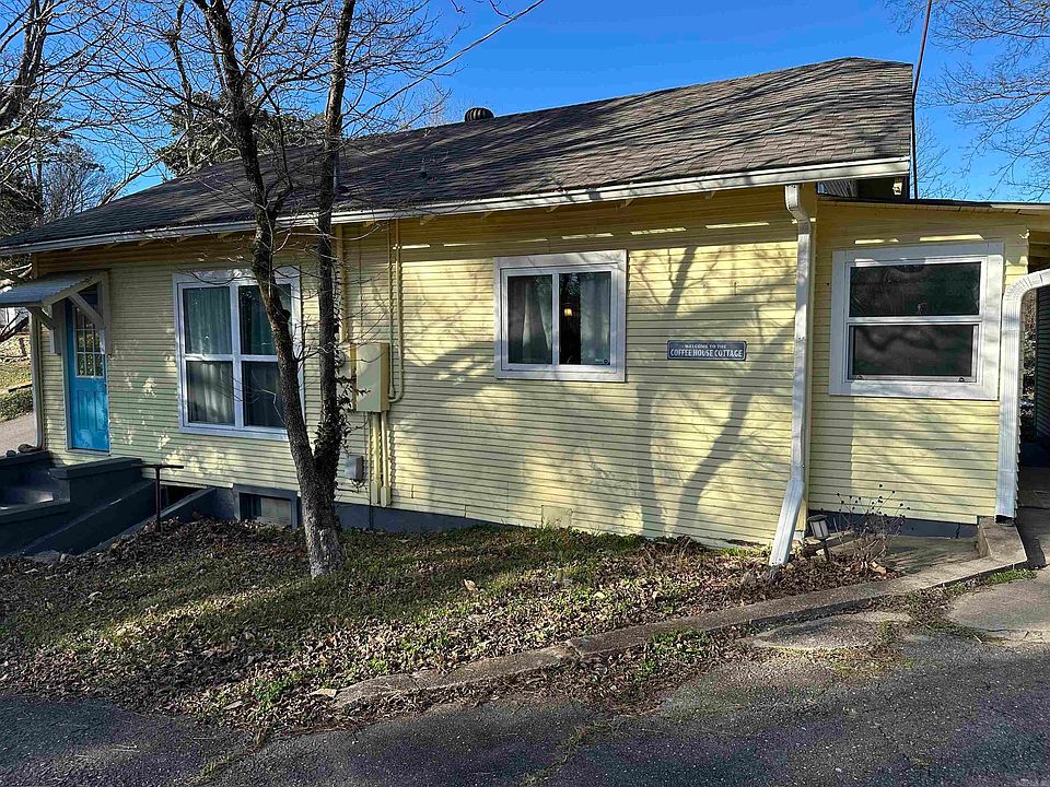 1st image of 302 Mountain Valley St