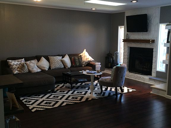 2nd image of 4405 Delwood Dr