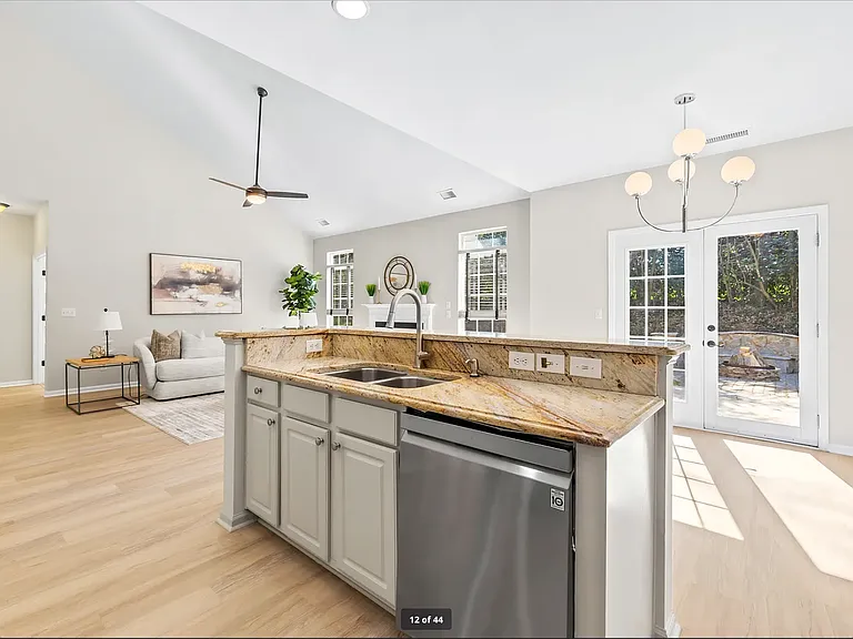 20307 Southshore Dr — Photo 8
