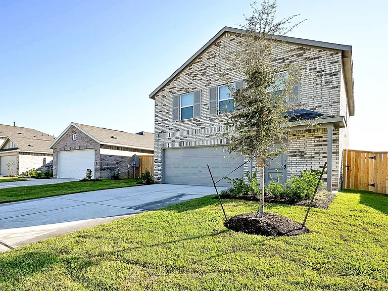 6818 Flowering Ginger Ln — Photo 17