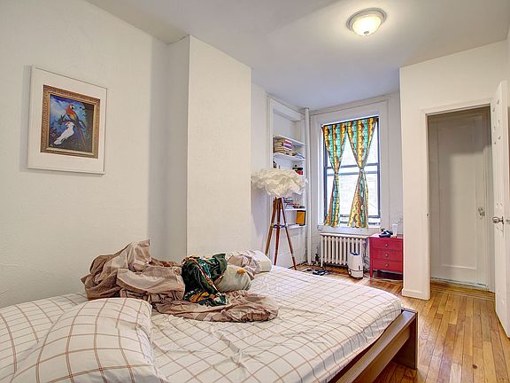 3rd image of 410 E 59th St APT 4A