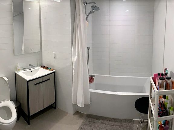 4th image of 159 Meserole St #406