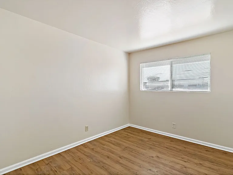 2409 Standard Ave #7 — Photo 21