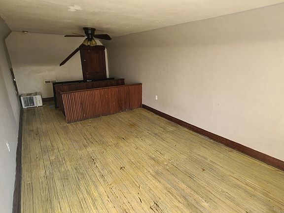 4th image of 322 Logan St #2-4