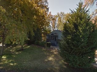 31 Spring Lake Dr, Clementon, NJ 08021